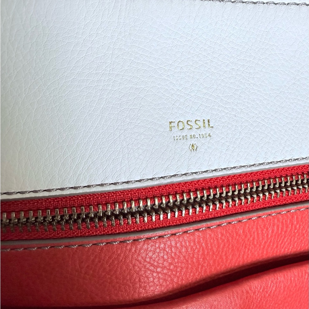 Fossil Red and White Tote Shoulder Purse - Picture 7 of 7